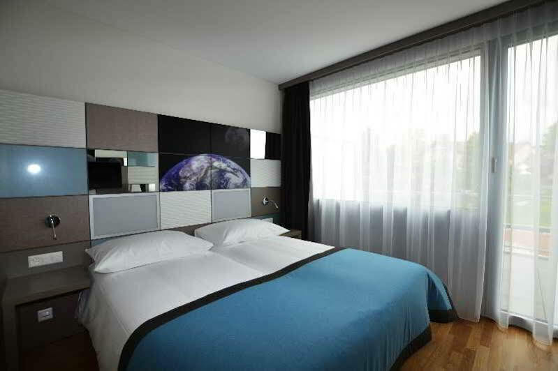 Discovery Hotel 3* Superior Crissier Exterior photo