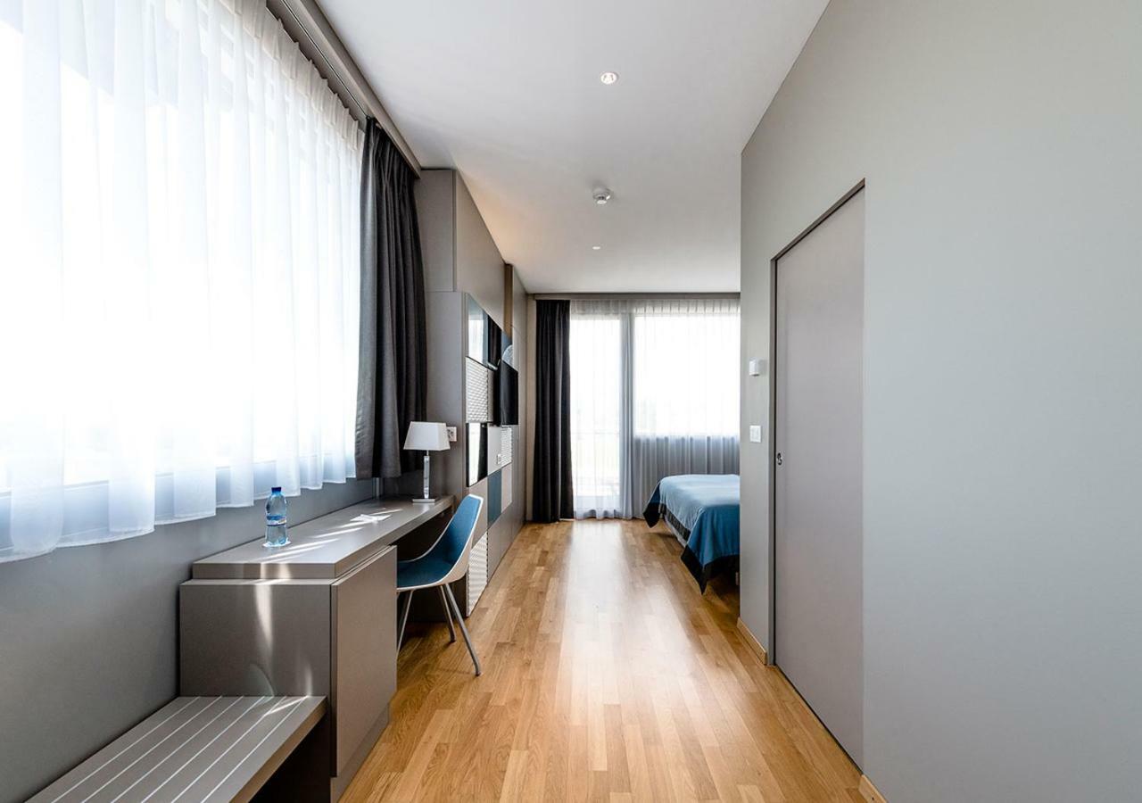 Discovery Hotel 3* Superior Crissier Exterior photo